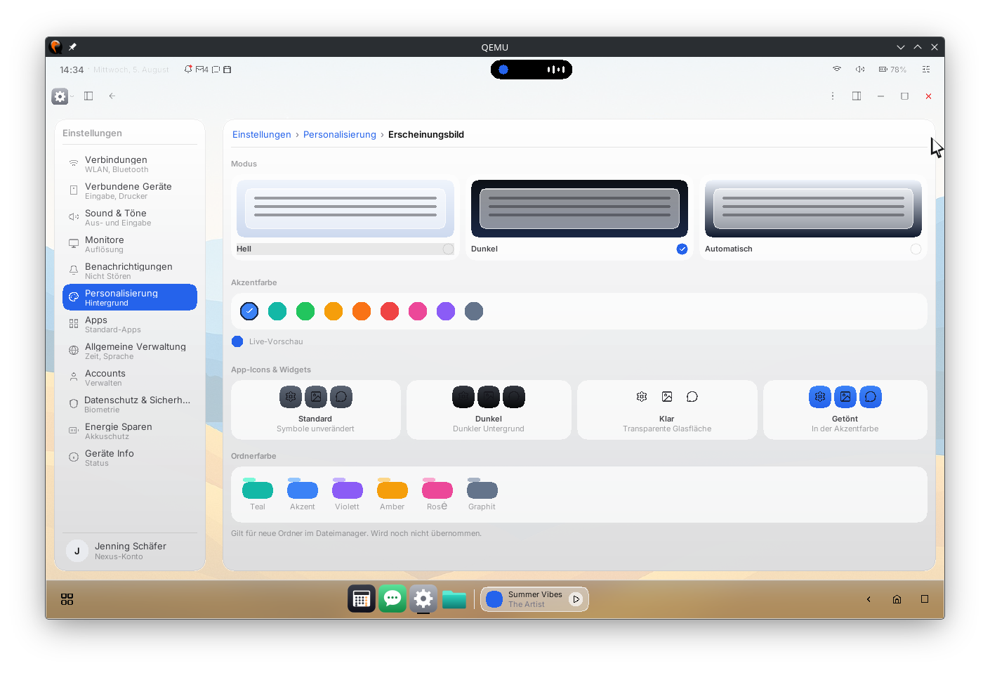 The Settings app: a sidebar of categories with an appearance page showing light/dark/auto modes, accent colour swatches, icon styles and folder colours